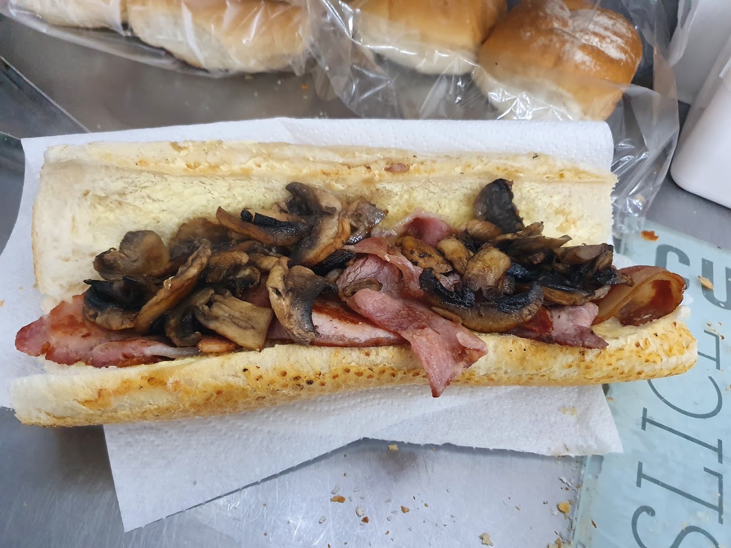 Berry's brunch snack van · Photos 1